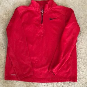 Nike therma-fit pullover